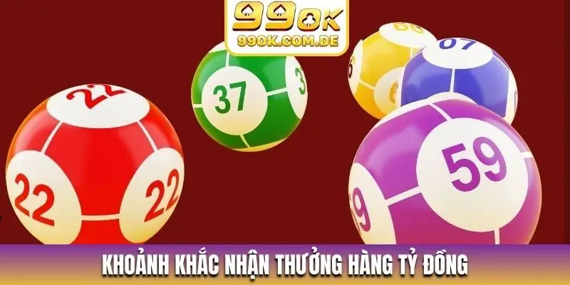 Khoảnh khắc nhận thưởng hàng tỷ đồng
